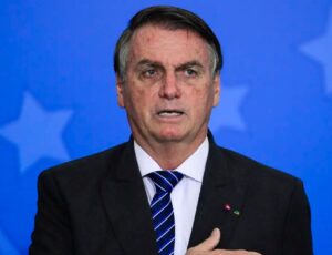 Bolsonaro pede desculpas a Moraes por acusações