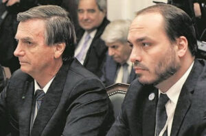 Bolsonaro insiste em Carlos como candidato por SC