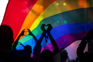 Entenda cada letra da sigla LGBTQIAPN+