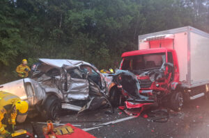 Pai e filho morrem em colisão na BR-282 em Santo Amaro