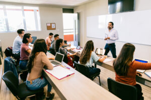 SC abre editais para bolsas universitárias no 2º semestre