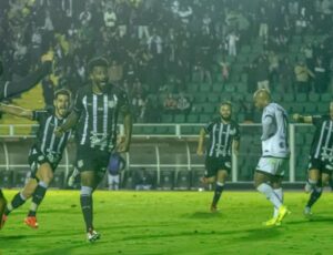 Figueirense vence e deixa a zona de rebaixamento