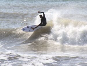 Navegantes recebe etapa de surf com transmissão ao vivo