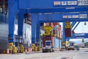 Exportações de SC disparam e batem US$ 4,88 bilhões