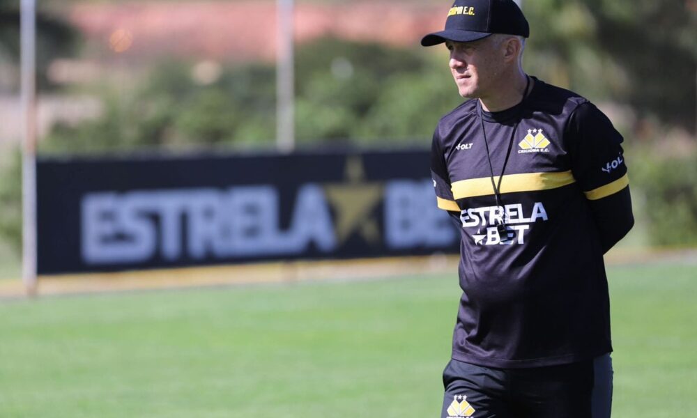 Criciúma realiza último treino preparatório em Belém