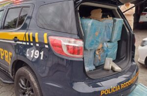 Homem é preso após fuga alucinante em SC