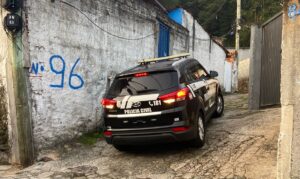 Polícia realiza operação após ataque a delegado-geral