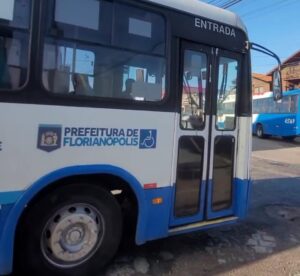 Ônibus voltam a circular após nova paralisação