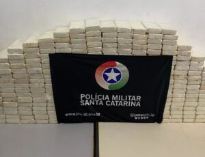 Polícias apreendem mais de 400 kg de cocaína em SC