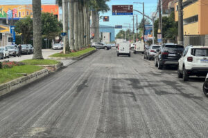Avenida de Itajaí recebe novo asfalto