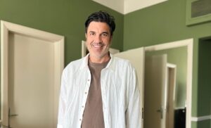 Edu Guedes é diagnosticado com câncer após crise renal