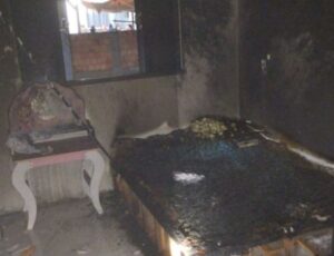Criança põe fogo na casa em Navegantes