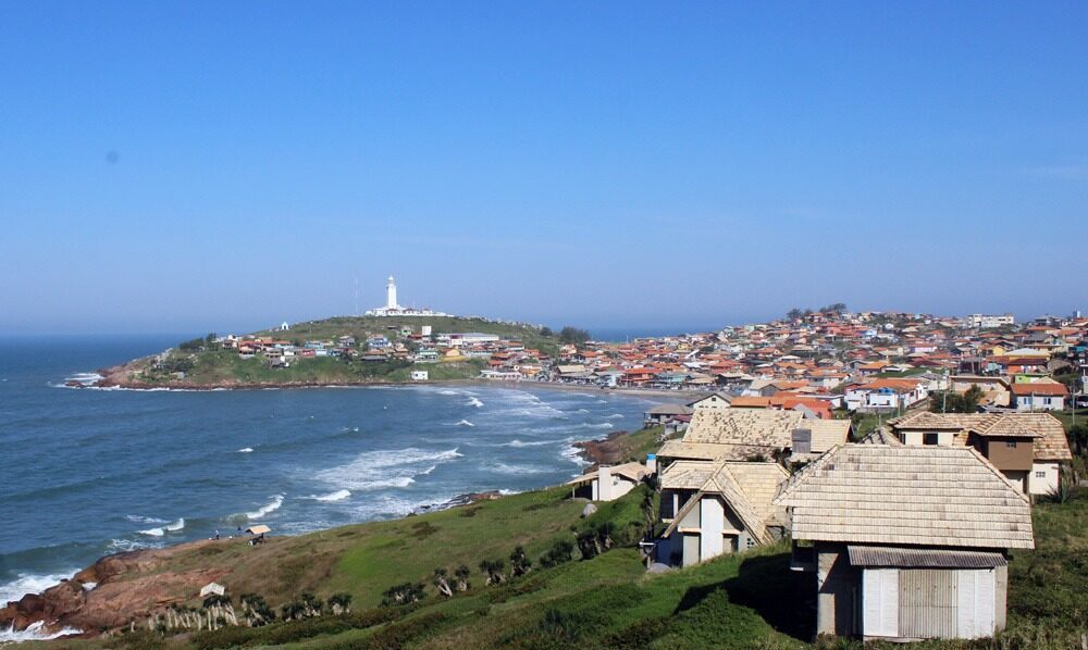 Farol de Santa Marta abre para visitas gratuitas no primeiro fim de semana de 2026