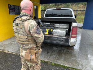 Droga destinada para SC é interceptada no PR