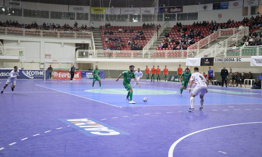 Chape Futsal perde na Copa SC e foca no Brasileiro