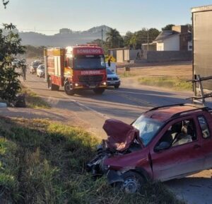 Condutor fica ferido após acidente em Orleans