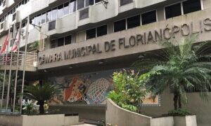 Vereadora pressiona por CPI na Capital