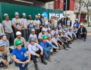 Obra em BC recebe selo de segurança do SESI