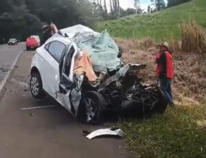 Família de Itajaí morre em acidente na BR-282