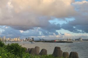 Instabilidade marca semana em Itajaí com chuva e frio