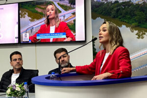 Câmara de Tubarão debate ações do Agosto Lilás contra violência à mulher