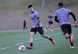 Criciúma retoma treinos visando duelo na Série B