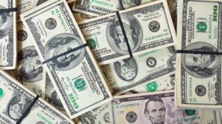 Dolar E Bolsa Registram Ajustes No Mercado