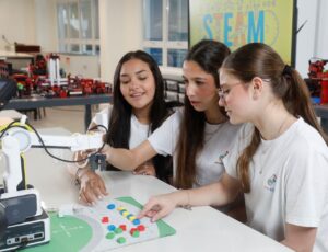 FIESC inaugura Escola SESI de Referência em Brusque
