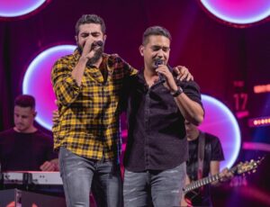 Tem Henrique e Juliano e Michel Teló em SC