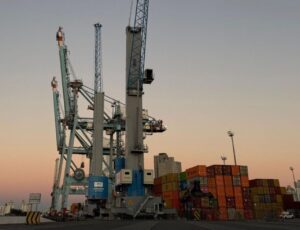 Porto de Itajaí cresce 1.494% e bate recorde em 2025