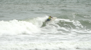 Praia do Rosa recebe etapa do Surf Imbitubense
