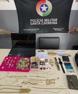 Ação policial recupera objetos roubados em Criciúma