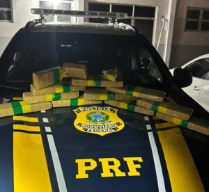 Perseguição policial em SC resulta em droga apreendida
