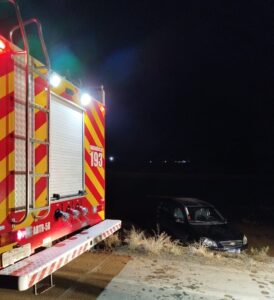Mulher é resgatada após veículo sair da pista em Turvo