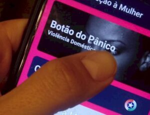 Botão de Pânico já ajudou 14 mil mulheres em SC