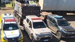 Caminhão com contrabando é apreendido na BR-163
