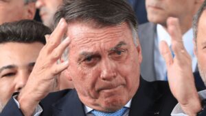 PGR é contra reforço policial na casa de Bolsonaro