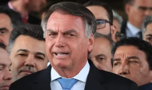 Defesa de Bolsonaro nega que houve pedido de asilo