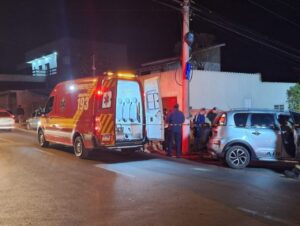 Idosa fica ferida em capotamento em Criciúma