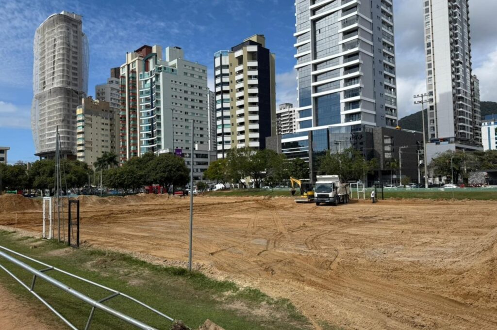 Itajaí recebe competição continental de Beach Soccer 