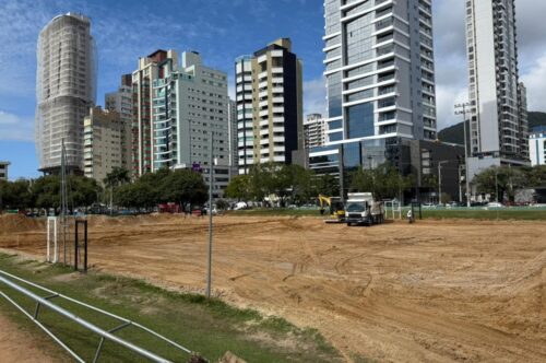 Itajaí recebe competição continental de Beach Soccer 