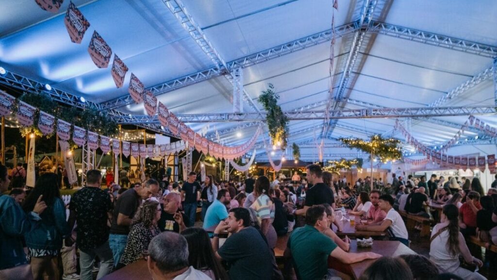 33ª Festa do Imigrante abre outubro em Timbó com chope local
