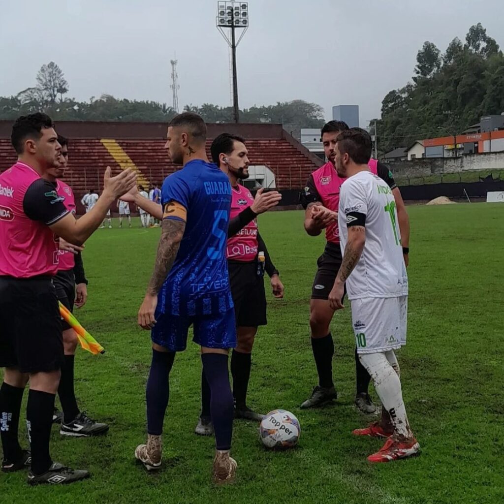 Jaraguá vence Guarani de Palhoça na abertura da Série C de SC