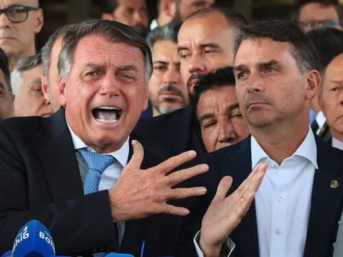 Oposição articula anistia enquanto STF julga Bolsonaro