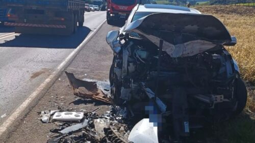 Acidente na BR-470 deixa um morto e quatro feridos