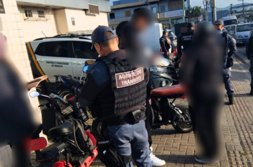 Codetran intensifica fiscalização de motos e autopropelidos em Itajaí