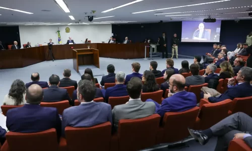 Confira o que ocorreu no 1º dia de julgamento de Bolsonaro