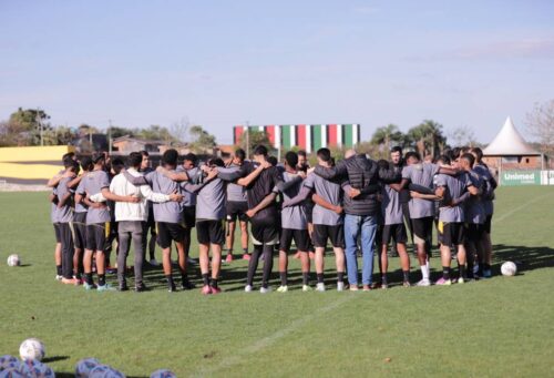 Criciúma estreia na Copa SC com jovens e reforços diante do Caravaggio