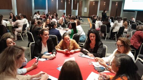 Delas Day reúne 80 empreendedoras e impulsiona negócios em Itajaí