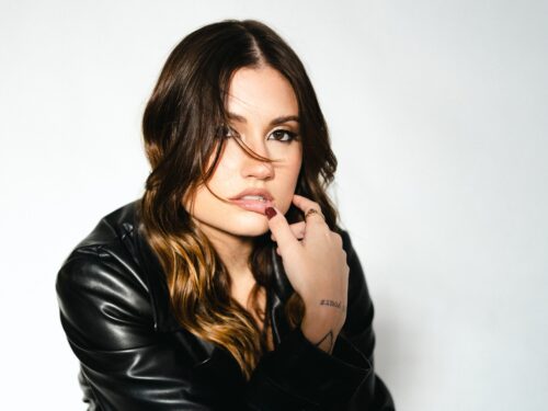 Fê Smania lança primeiro álbum completo, “Presságio”